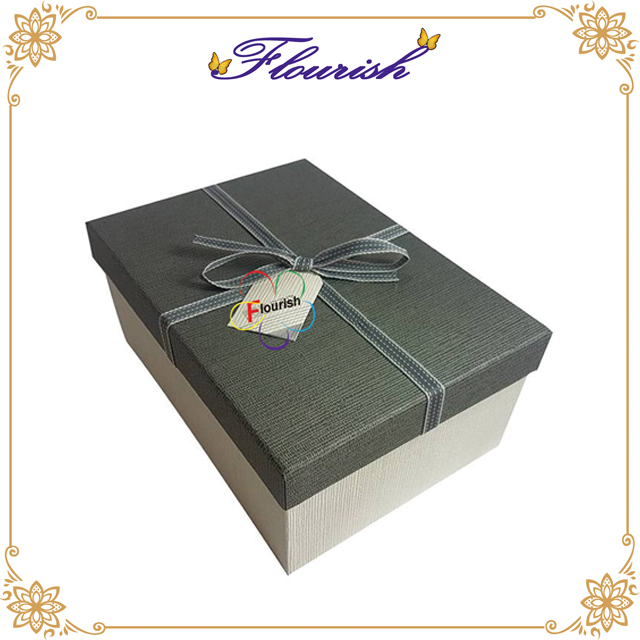 coffret cadeau avec ruban