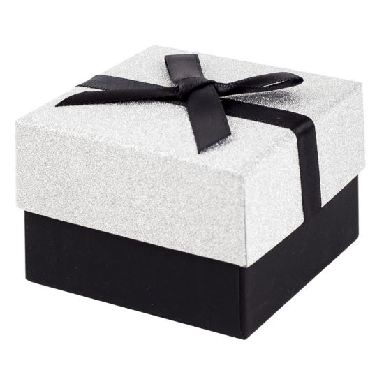 Boîte-cadeau carrée rigide de bijoux de carton avec la décoration de noeud papillon
