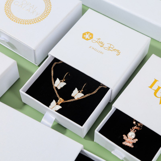 Qingdao s'épanouir Logo personnalisé de gros de l'impression de bijoux de luxe boîte-cadeau
